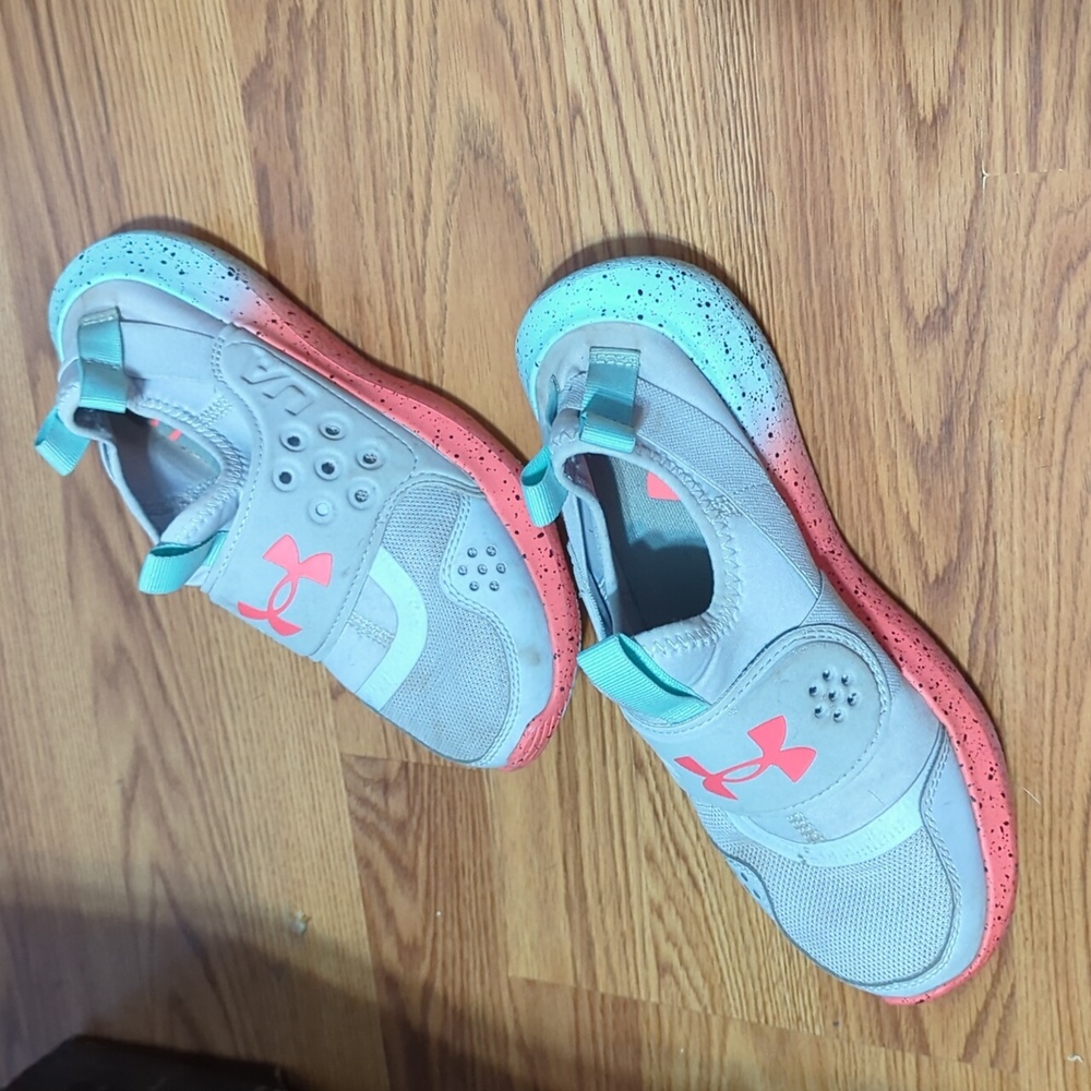Shoes - Picture 3 of 3